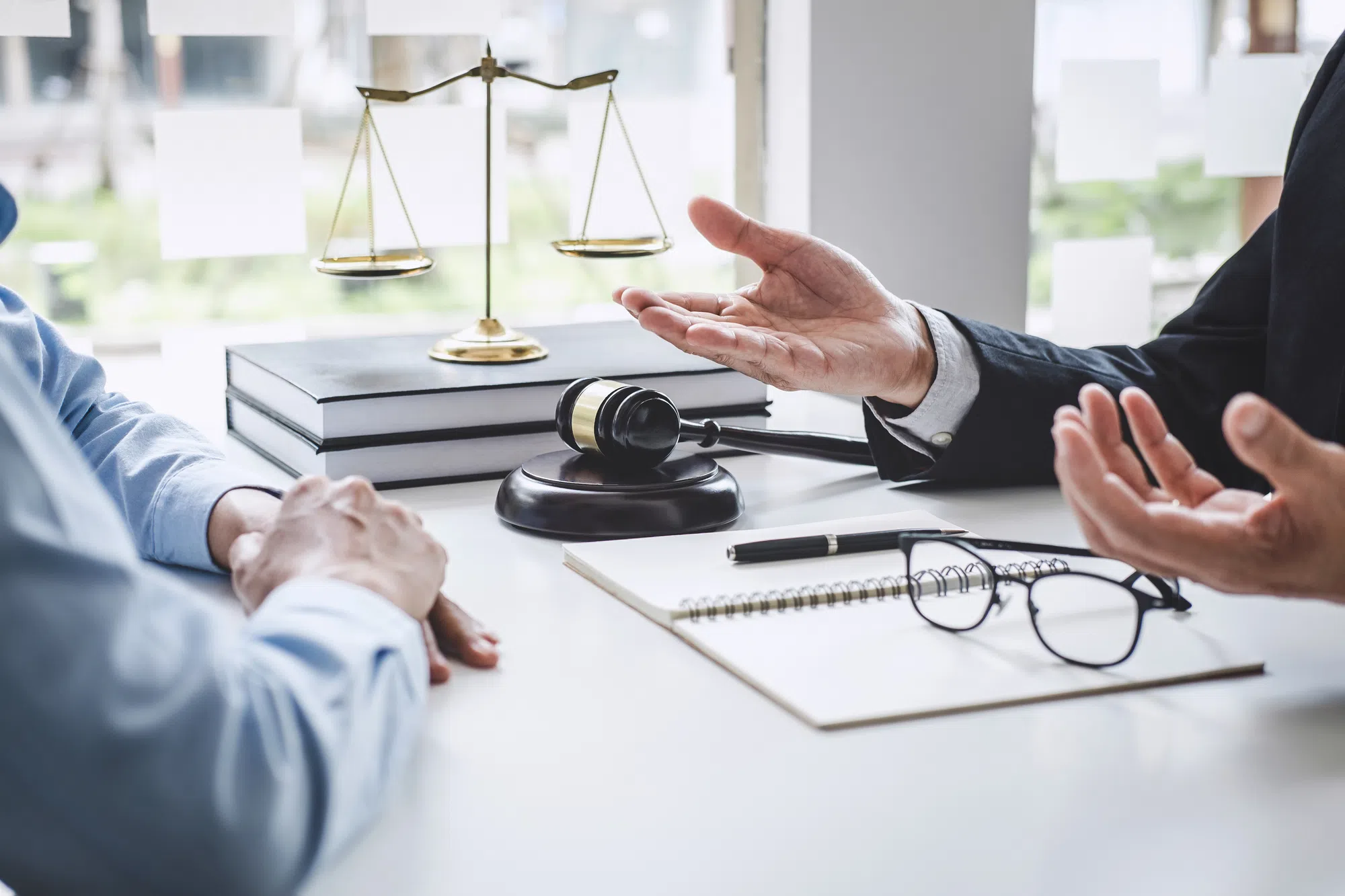 Juristische Beratung bei Immobilienrecht und Scheidung